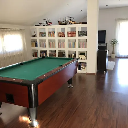 Villa Azra