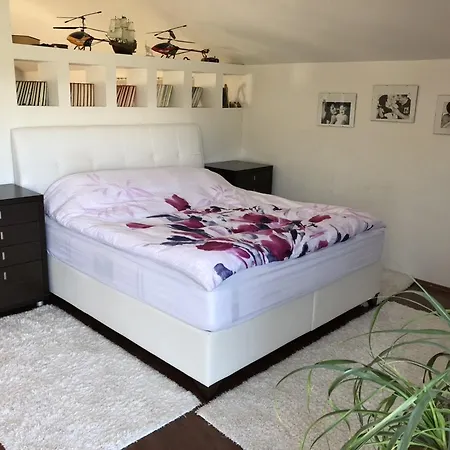 Azra Villa